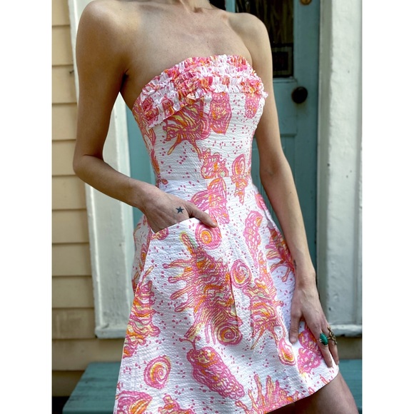 Lilly Pulitzer Dresses & Skirts - Lilly Pulitzer strapless dress